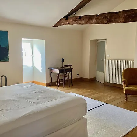 D'hotes Au Chateau De Gandillac Bed & Breakfast