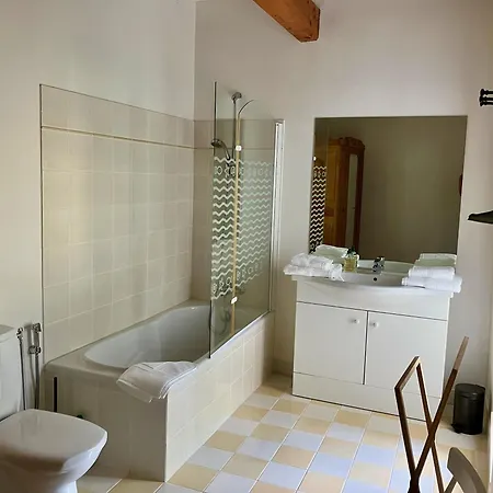 D'hotes Au Chateau De Gandillac Bed & Breakfast *