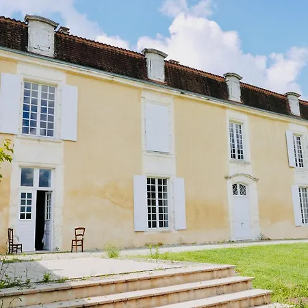 D'hotes Au Chateau De Gandillac Bed & Breakfast *