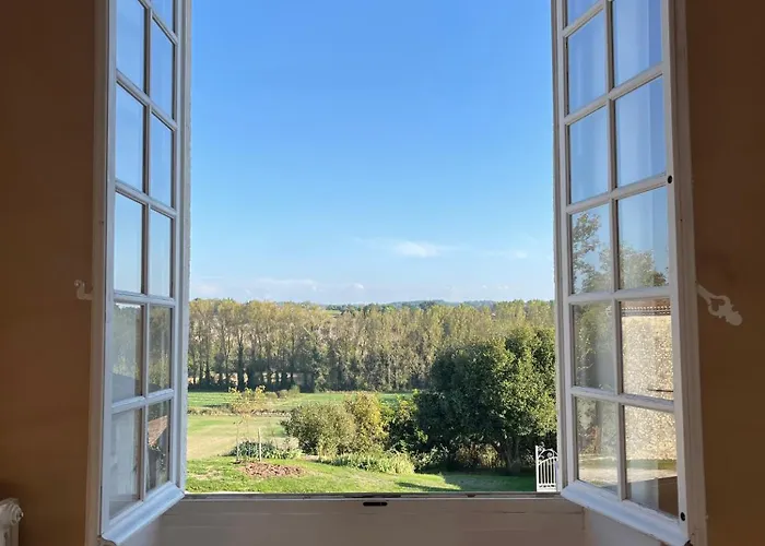 D'hotes Au Chateau De Gandillac Saint-Martial-Viveyrol