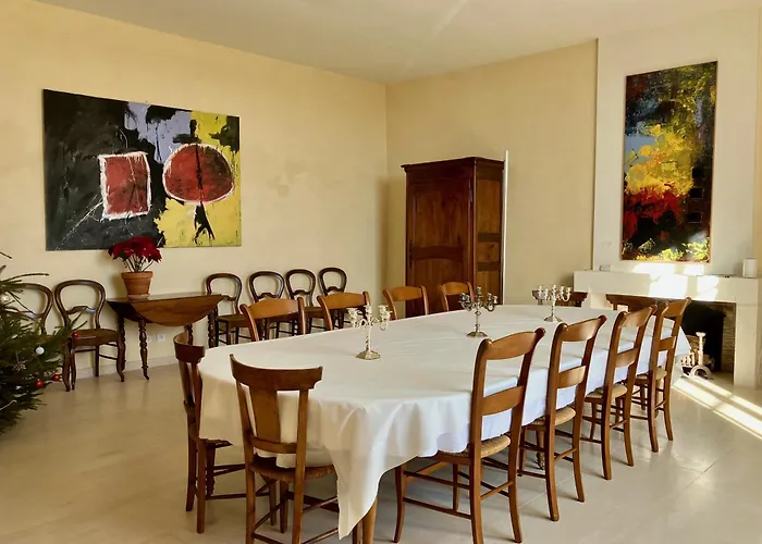 D'hotes Au Chateau De Gandillac Bed & Breakfast *